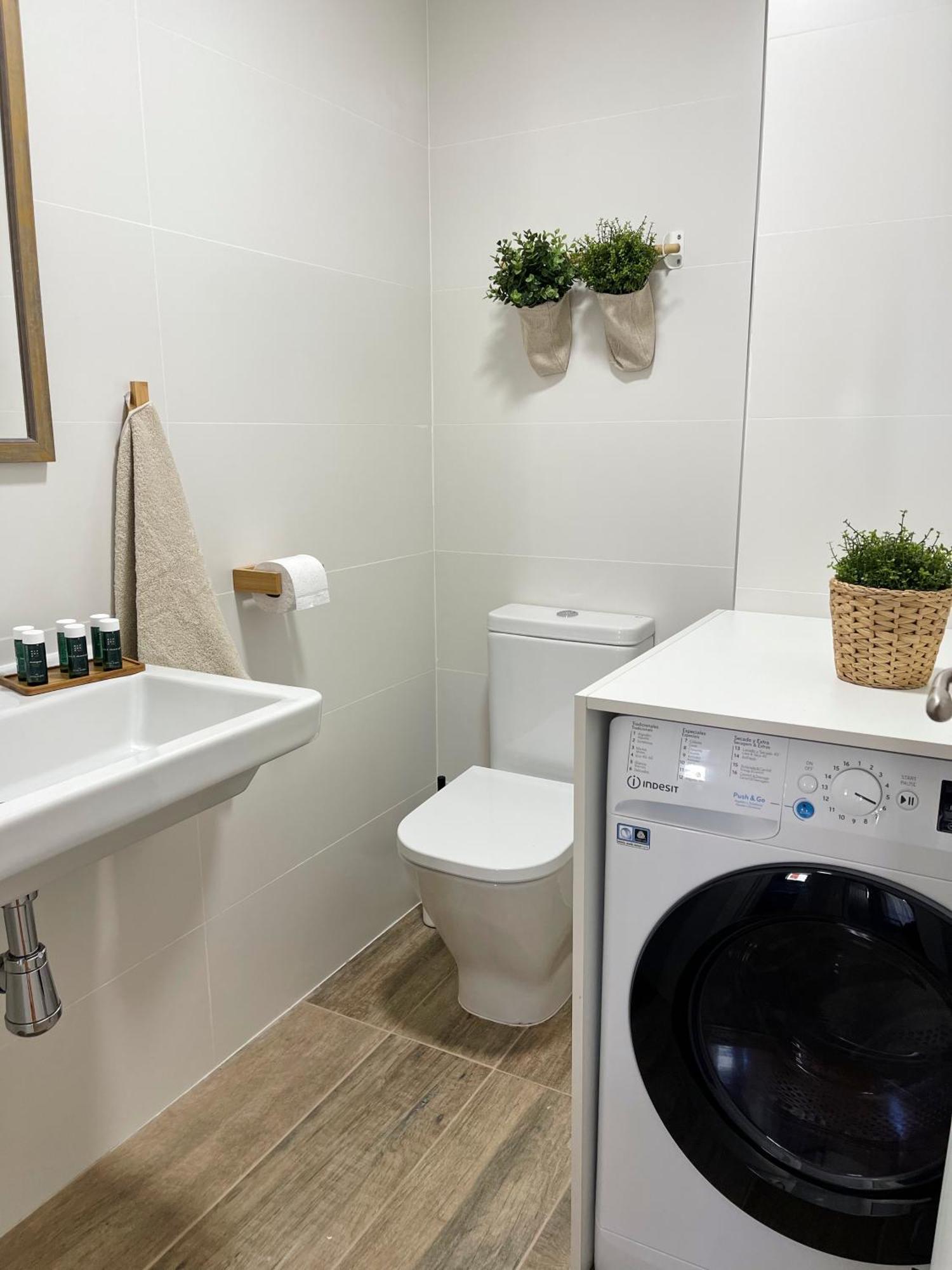Apartamento Familiar En El Centro De Benasque Con Terraza Ngoại thất bức ảnh