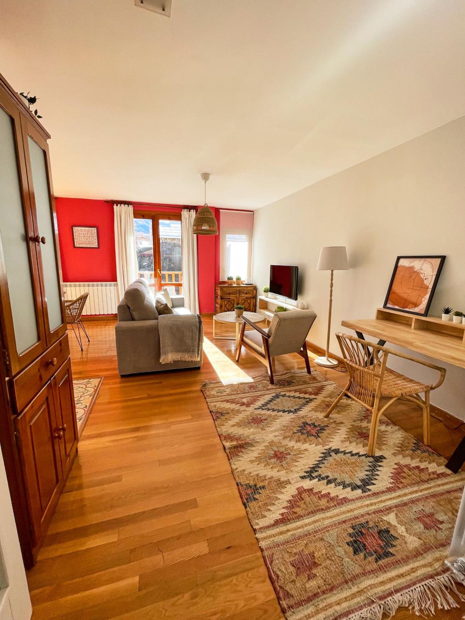 Apartamento Familiar En El Centro De Benasque Con Terraza Ngoại thất bức ảnh